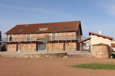 La Grange Aventure, le bâtiment